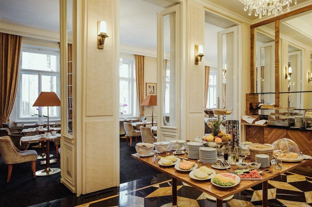 Ventana Hotel Прага Екстериор снимка