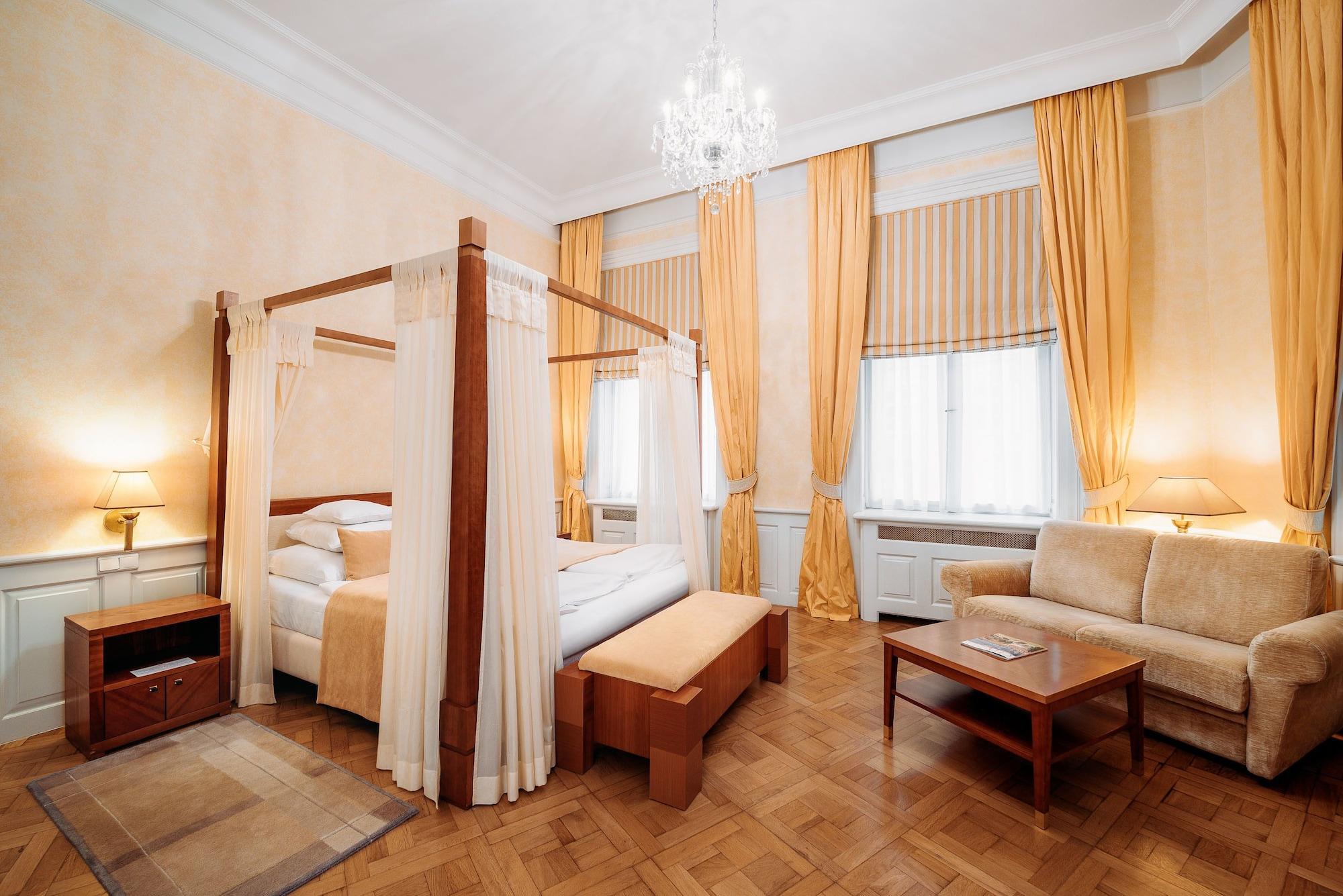 Ventana Hotel Прага Екстериор снимка