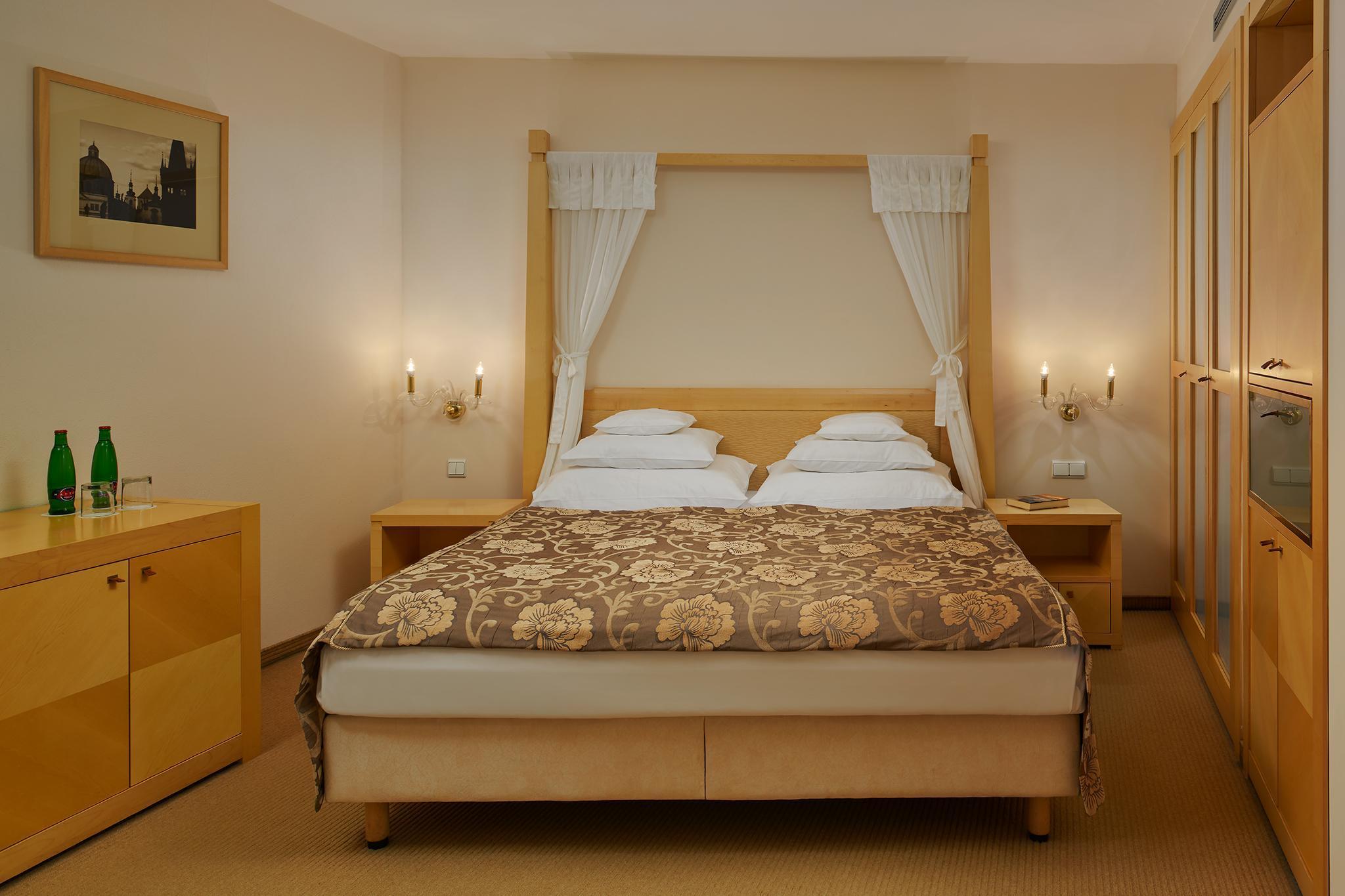 Ventana Hotel Прага Екстериор снимка