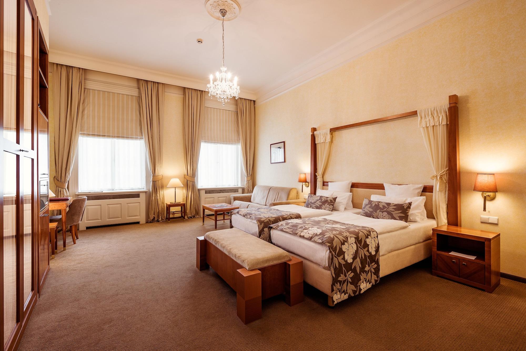 Ventana Hotel Прага Екстериор снимка