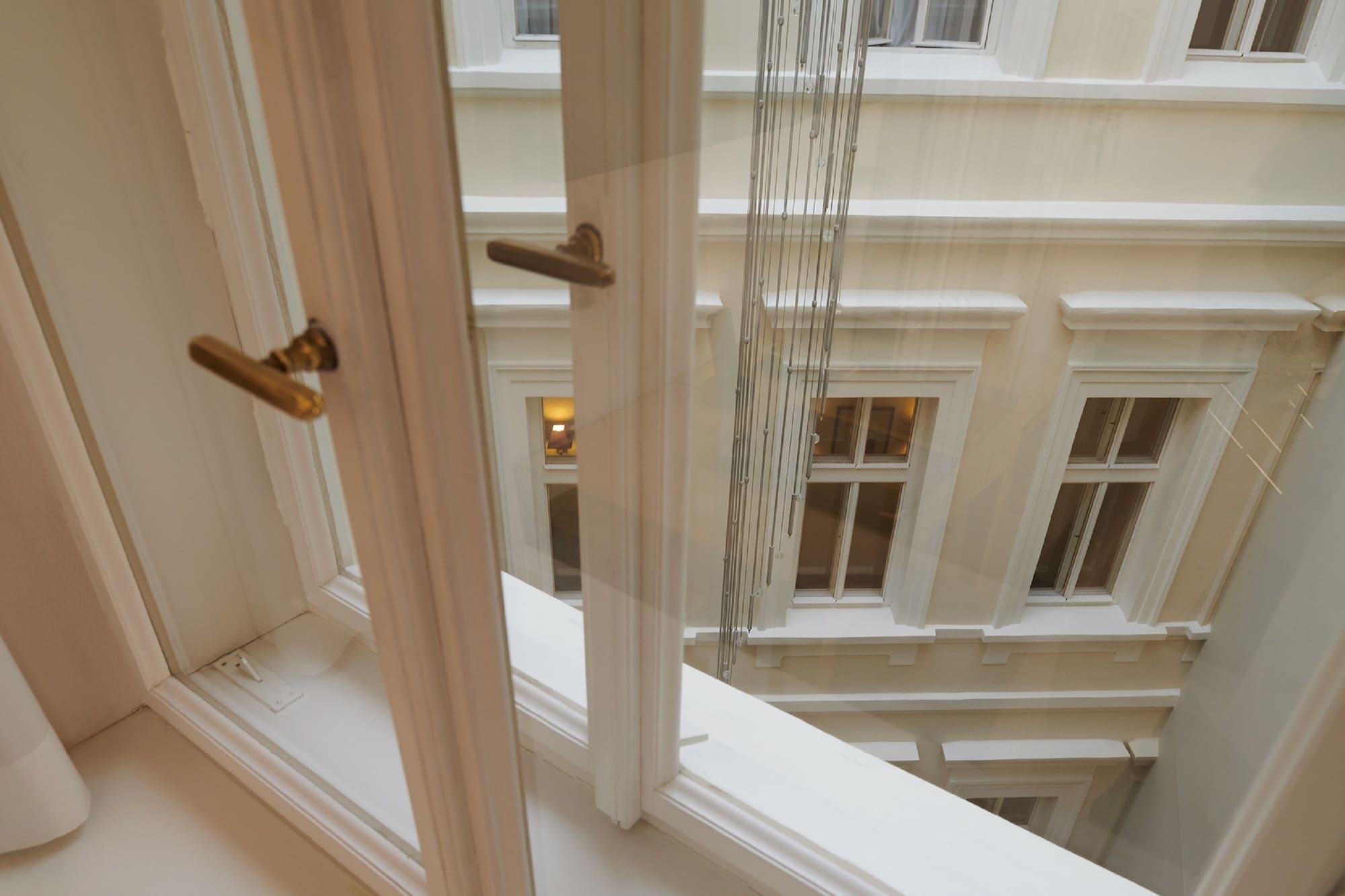 Ventana Hotel Прага Екстериор снимка