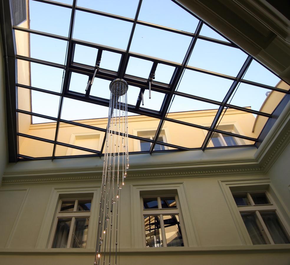 Ventana Hotel Прага Екстериор снимка