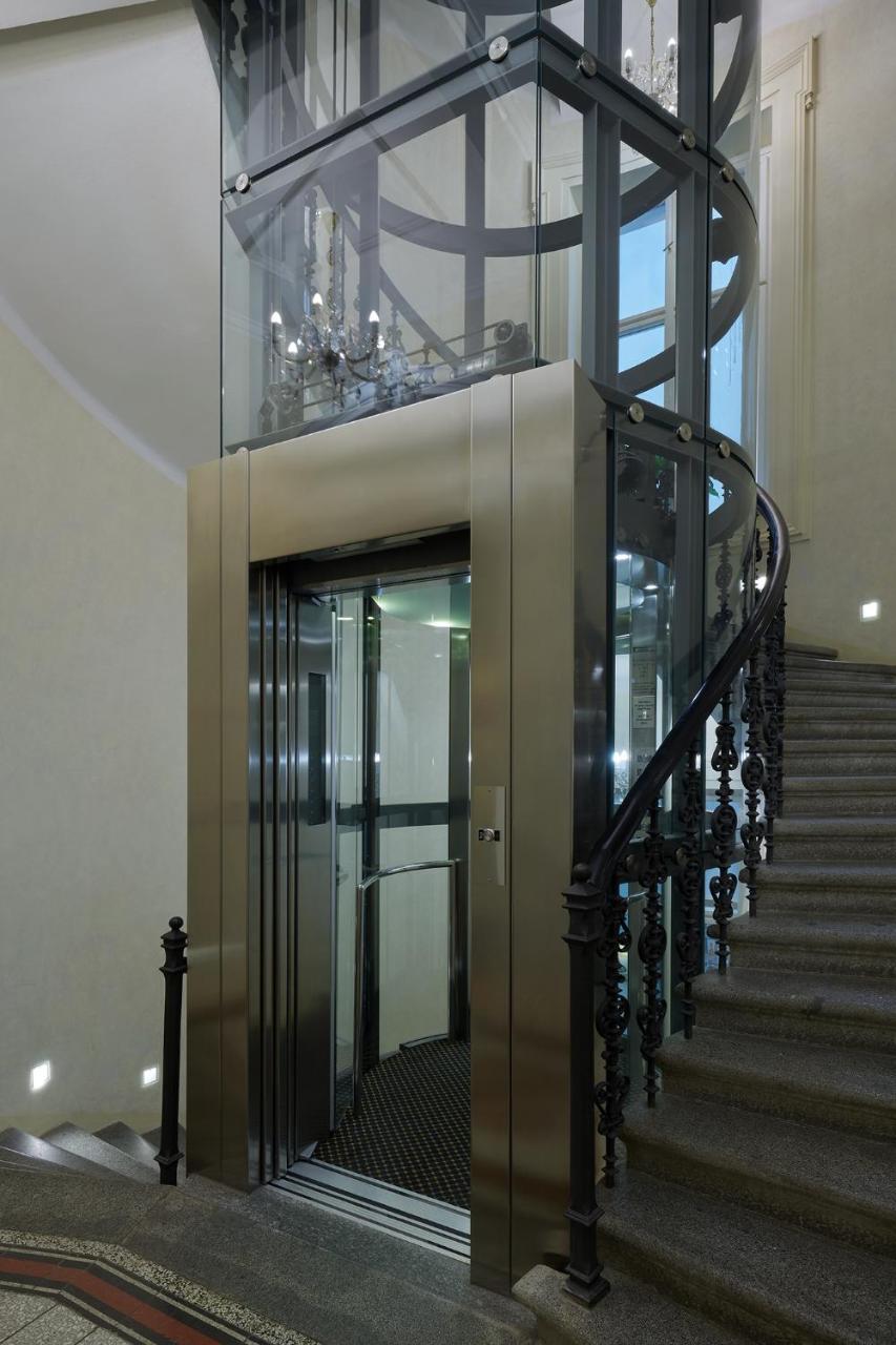 Ventana Hotel Прага Екстериор снимка